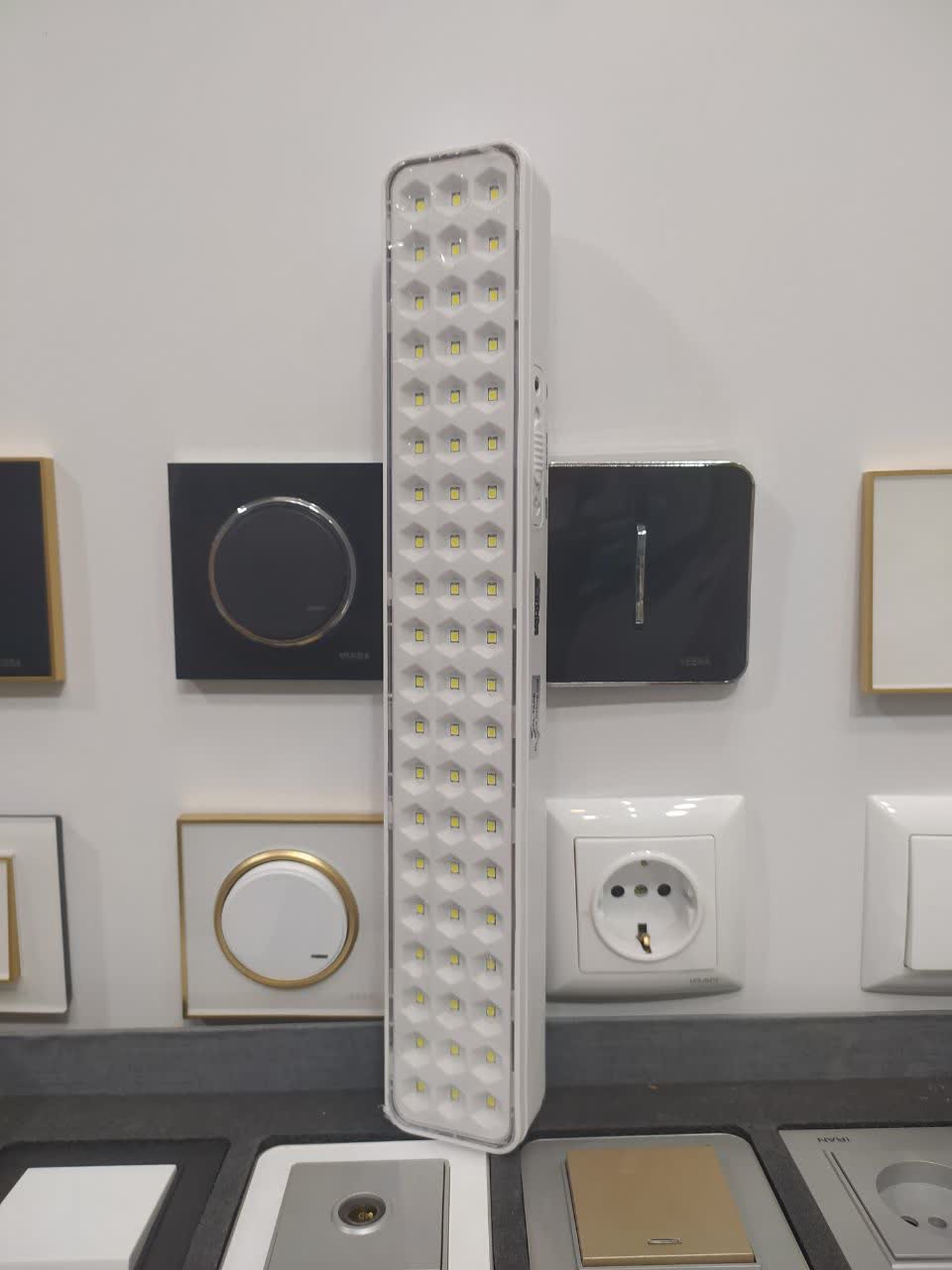 چراغ اضطراری هوشمند شارژی کاربیست 60 SMD LED